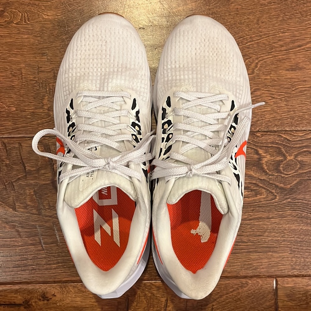 Nike Women’s Pegasus 39 Running Shoes, EUC, White/Platinum Tint, DZ5214-100 - Picture 3 of 15